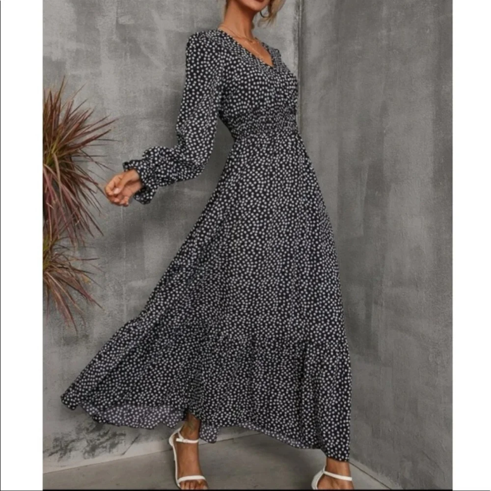 Boho Gypsy Print Flounce Sleeve Smocked Dress - Picture 11 of 14